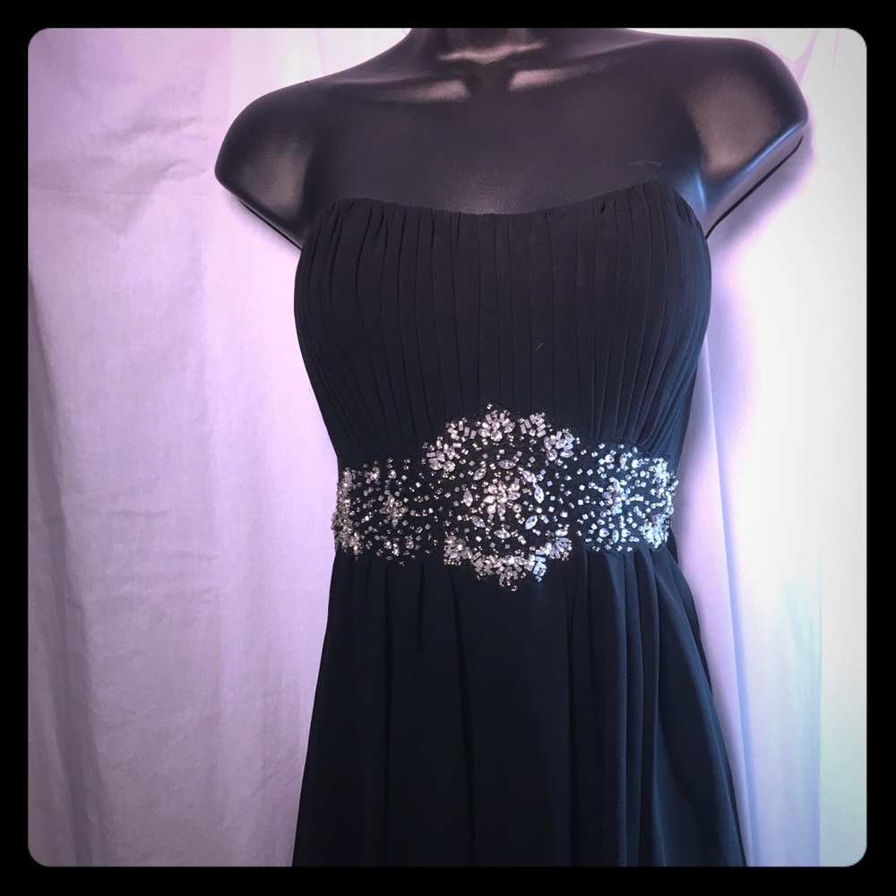 Semi formal chiffon and Satan dress M